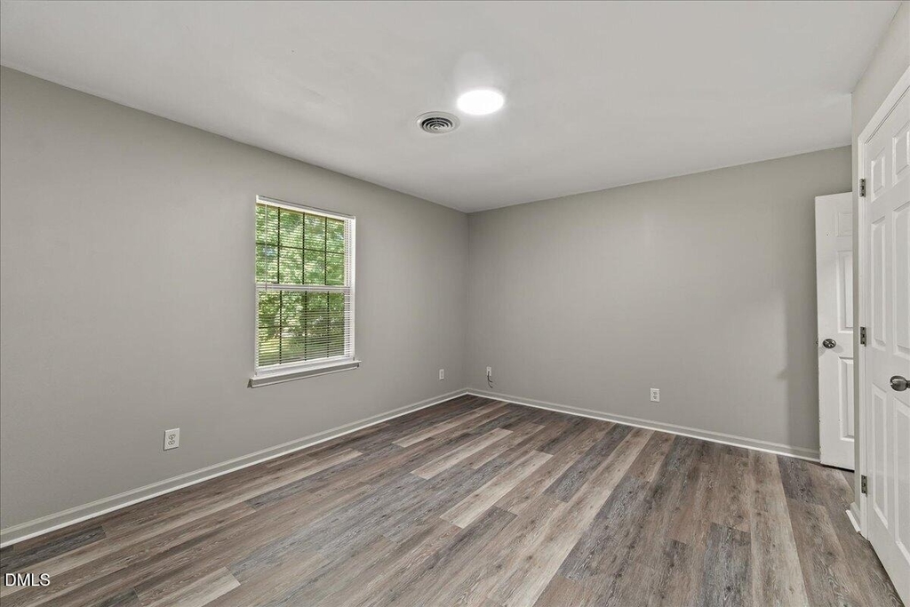 1630 Oxford Road - Photo 10