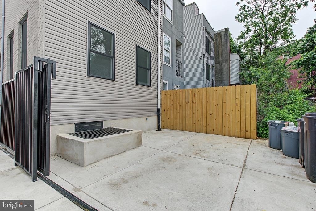 1242 N 15th Street - Photo 33