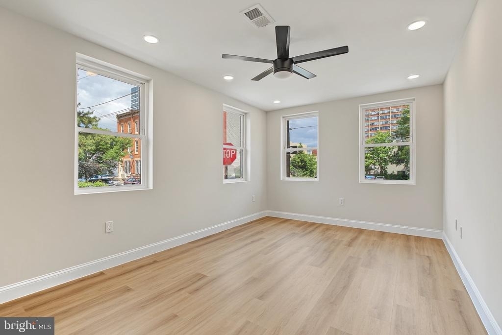 1242 N 15th Street - Photo 7