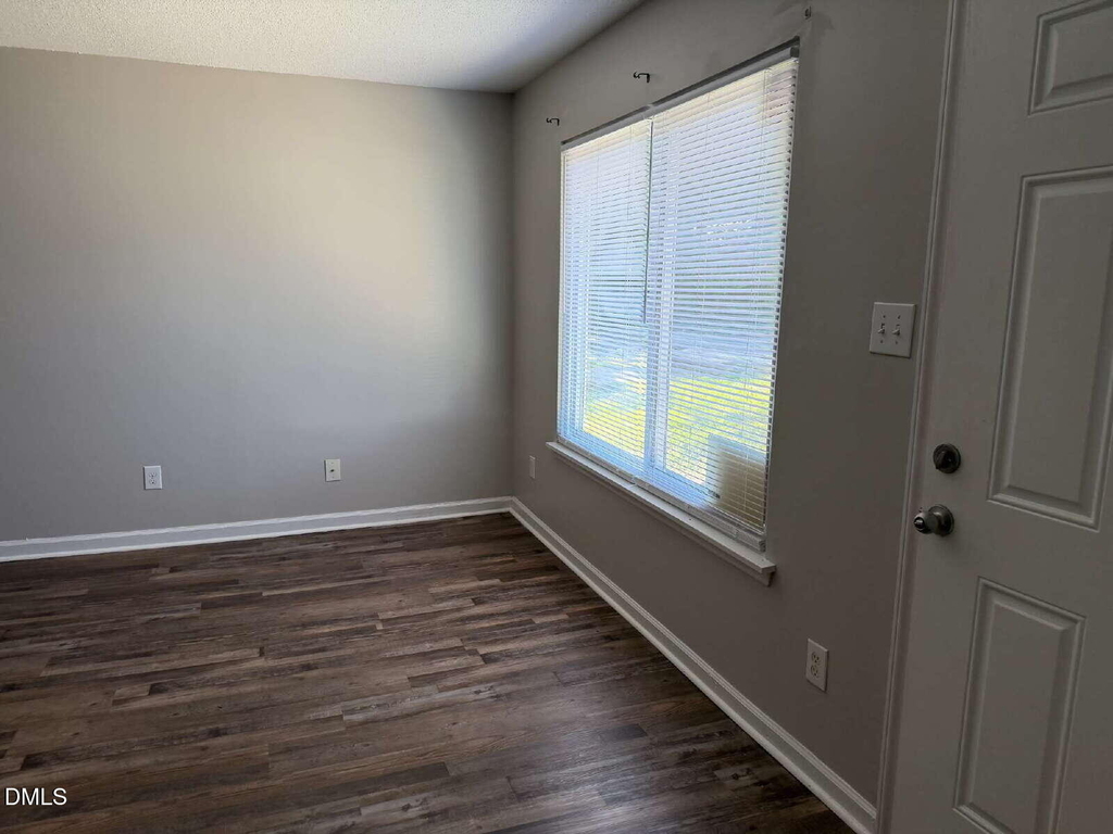 800 Fargo Street - Photo 3