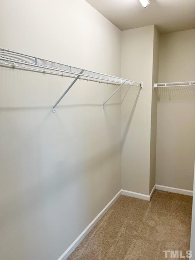 1126 Metropolitan Drive - Photo 16