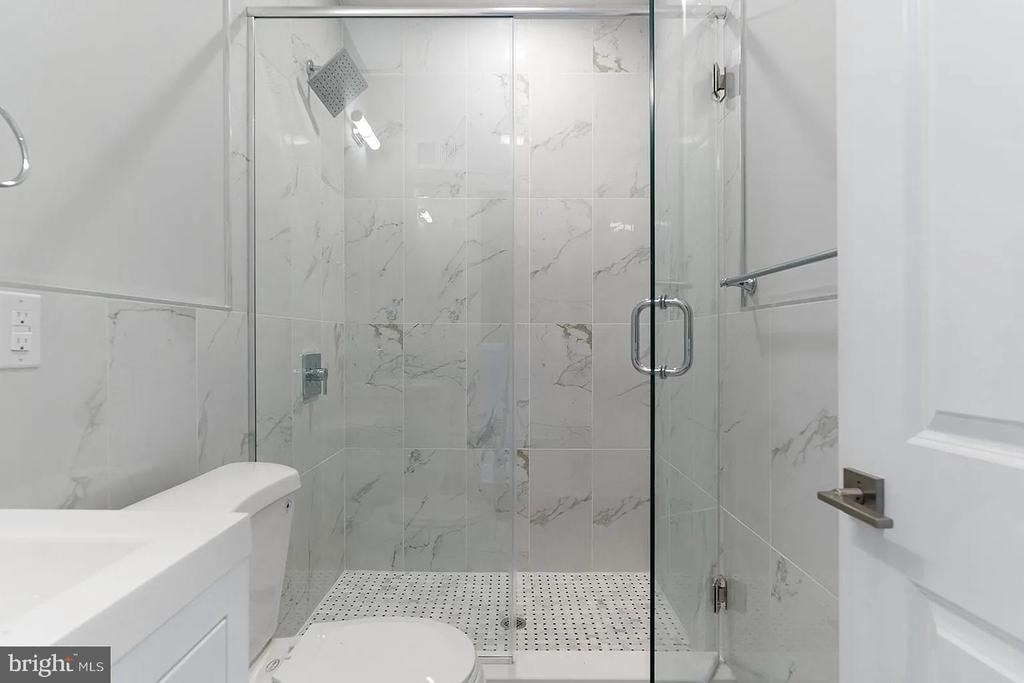 2101 E Huntingdon Street - Photo 4