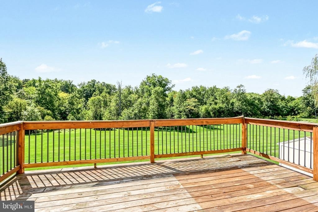 808 Yorkview Drive - Photo 16