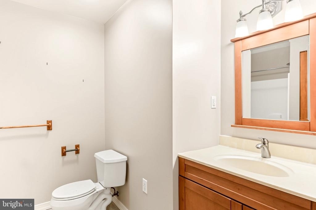 808 Yorkview Drive - Photo 30