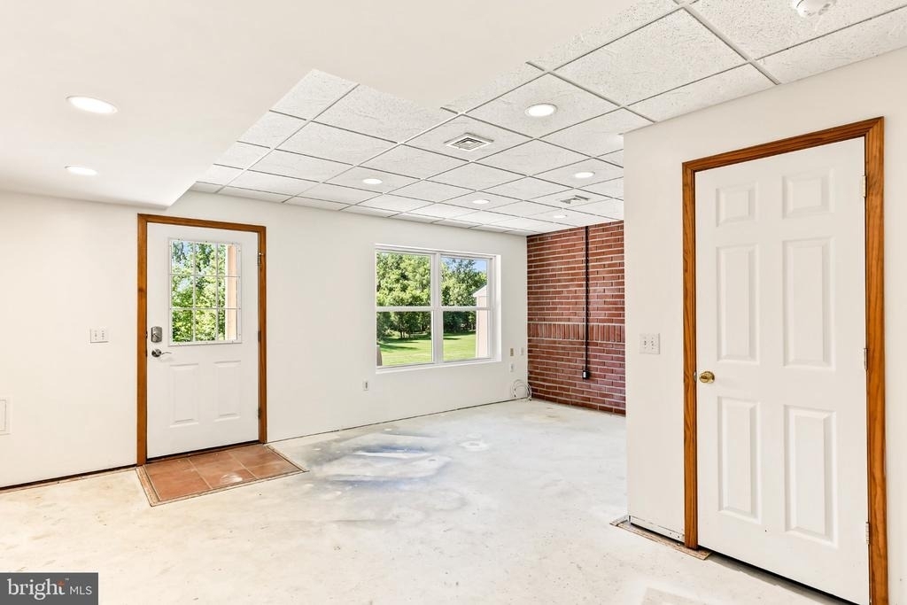 808 Yorkview Drive - Photo 27