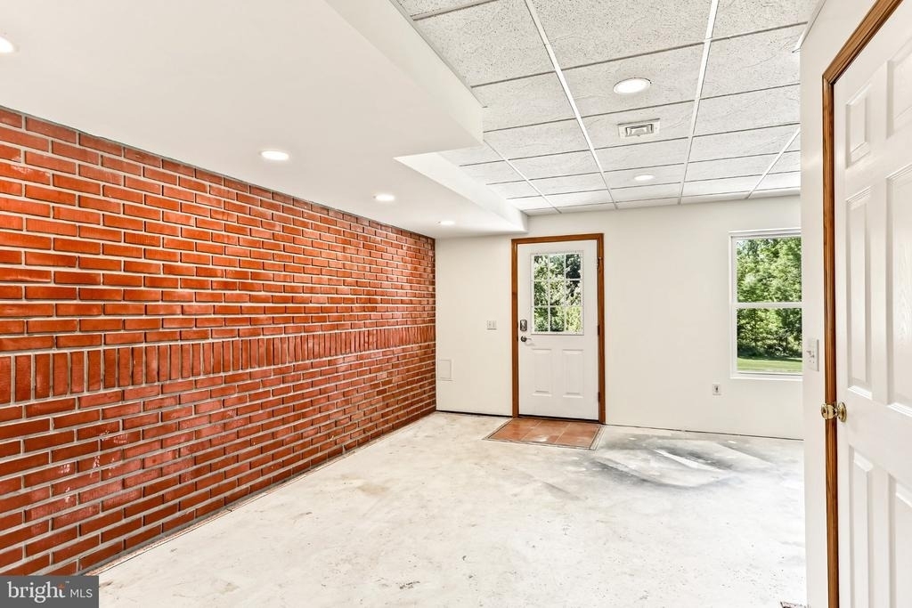 808 Yorkview Drive - Photo 26