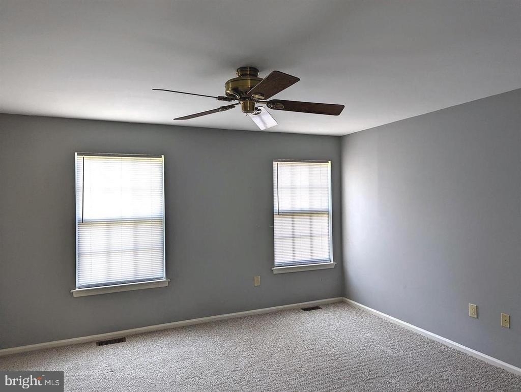 215 Sequoia Drive - Photo 6