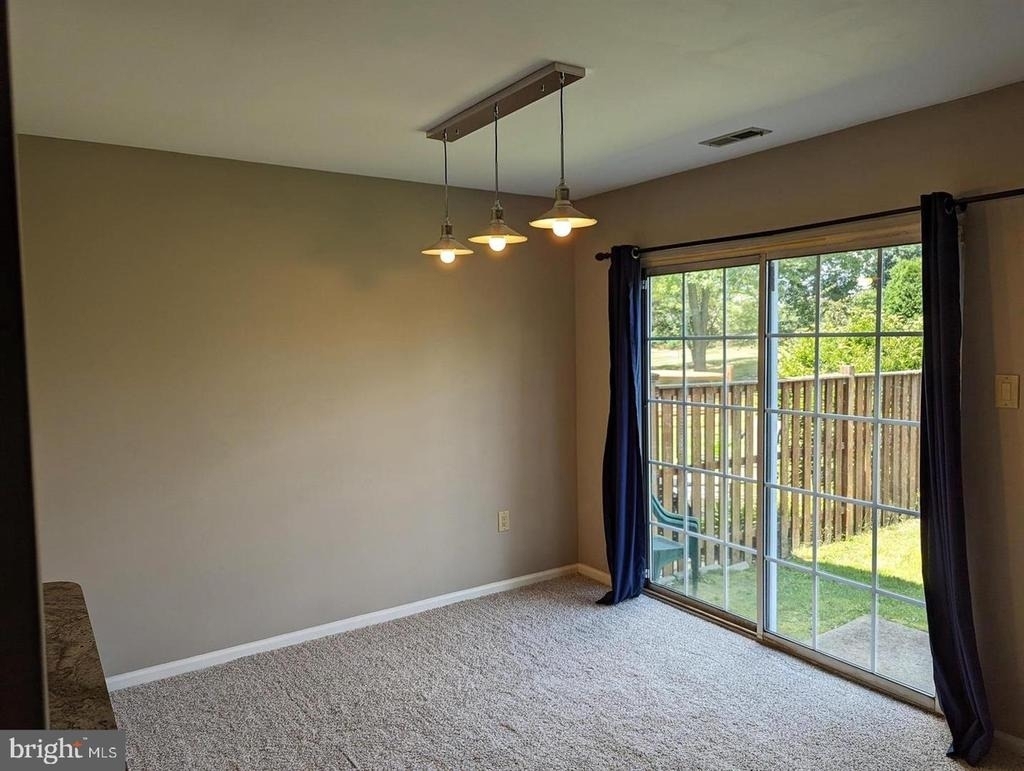 215 Sequoia Drive - Photo 4