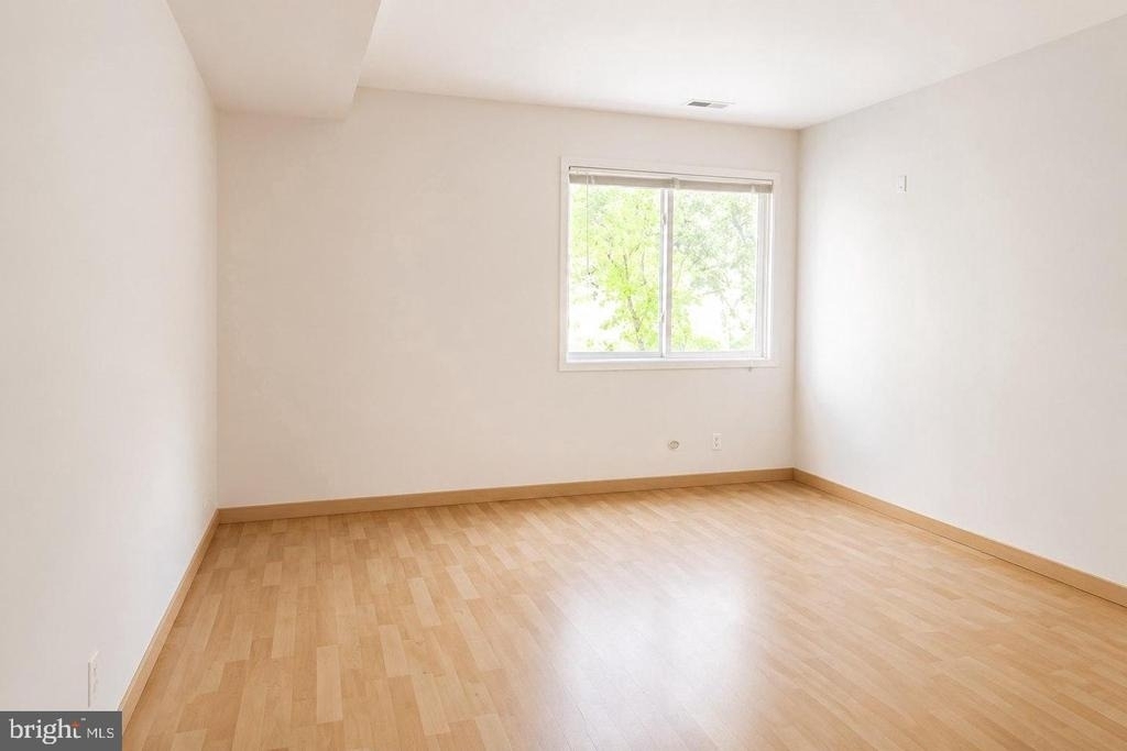 2210 Sayre Drive - Photo 4