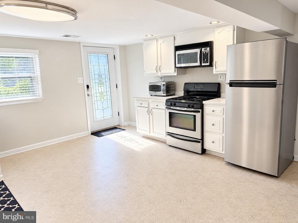 126 Knollwood Drive - Photo 1