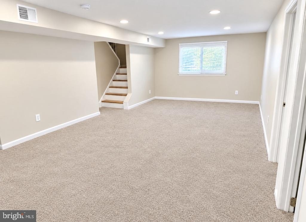 126 Knollwood Drive - Photo 5