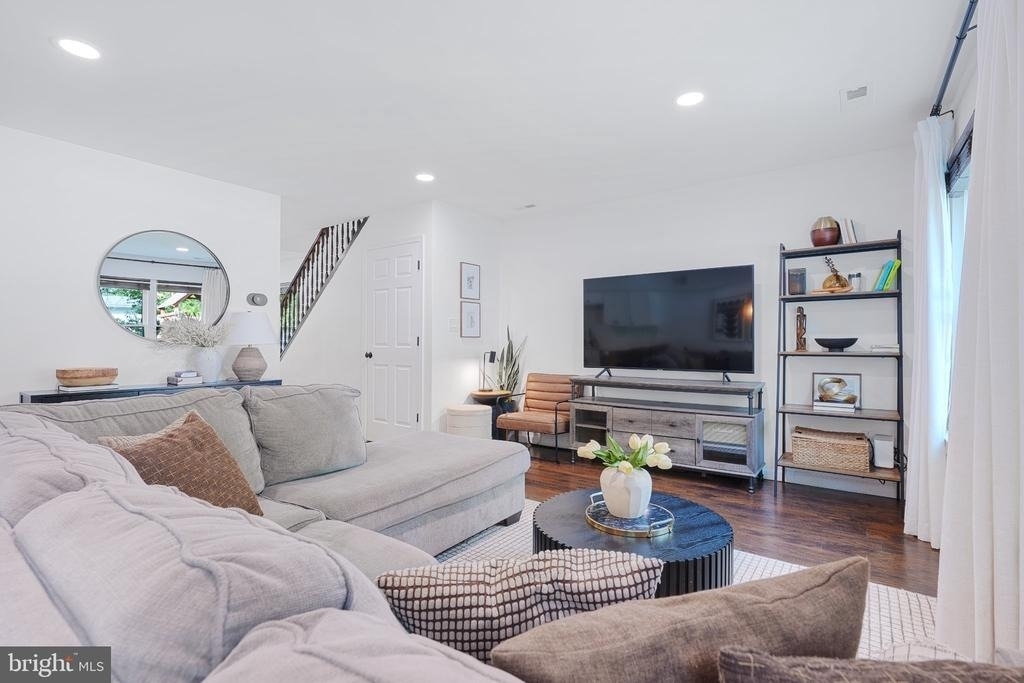 48 High Meadows Drive - Photo 9