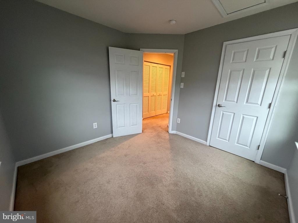 2102 E Oak Road - Photo 9