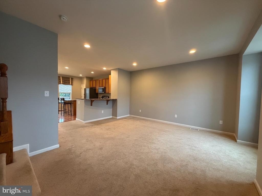 2102 E Oak Road - Photo 3