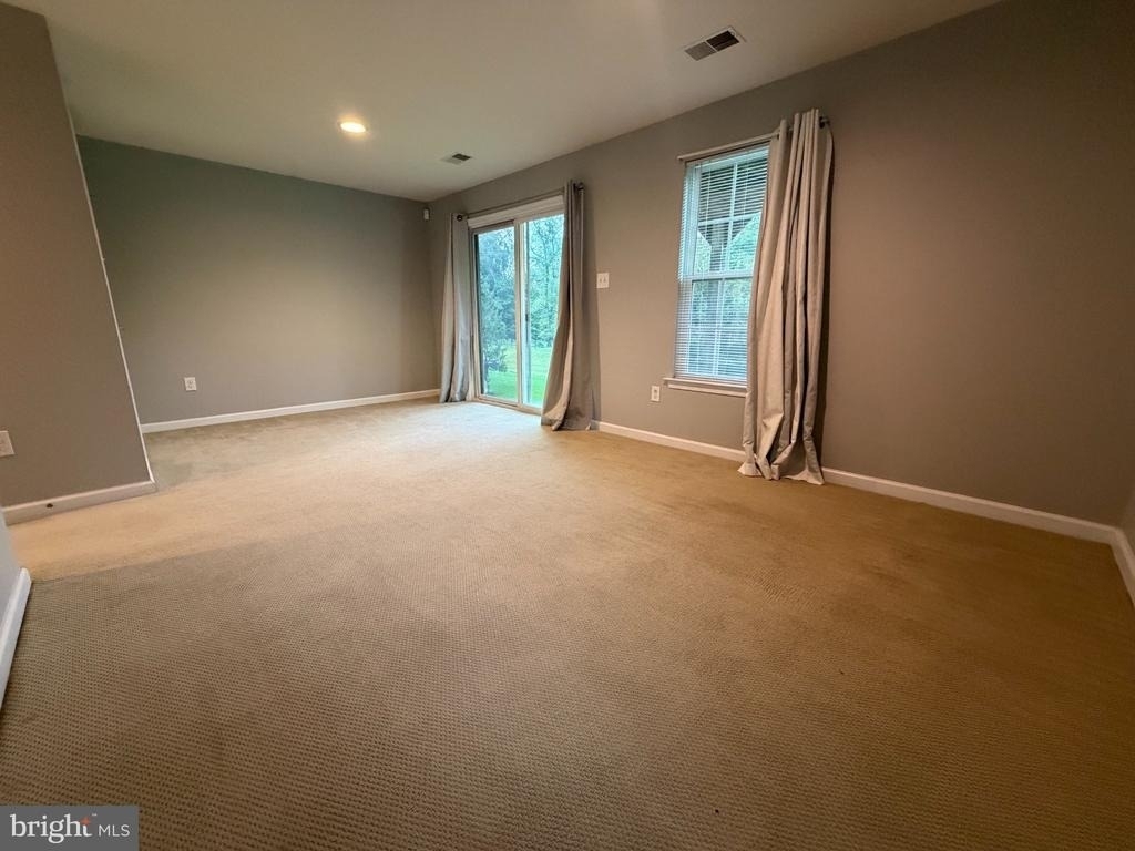 2102 E Oak Road - Photo 1