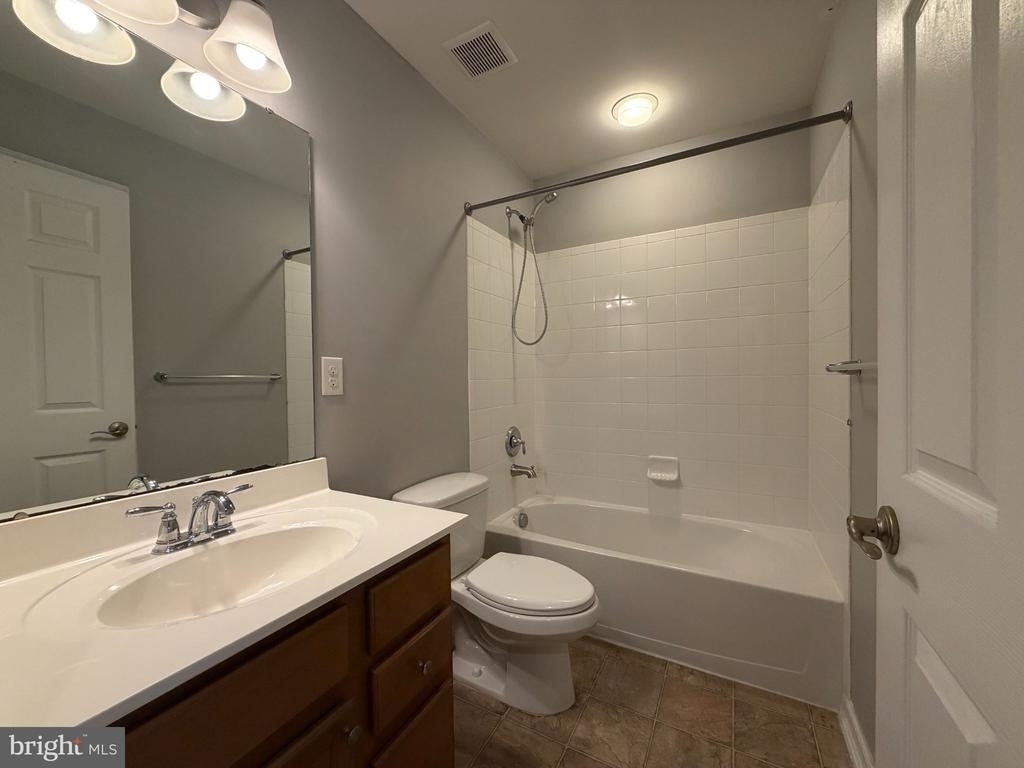 2102 E Oak Road - Photo 16