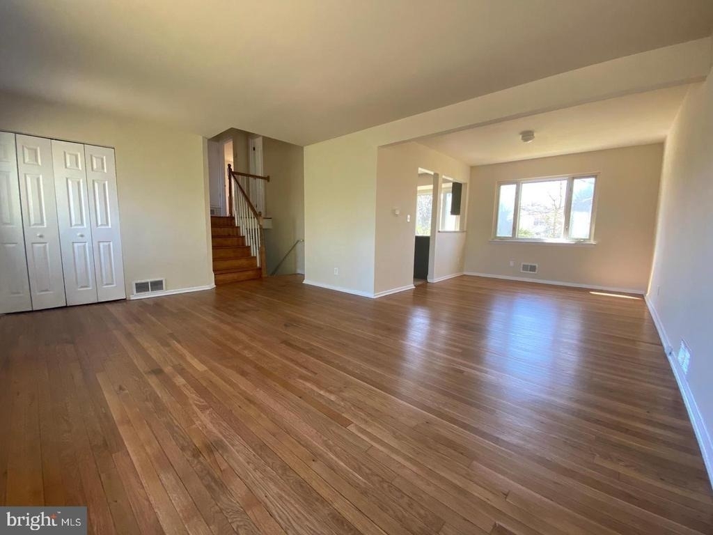 902 Woodlane Road - Photo 5