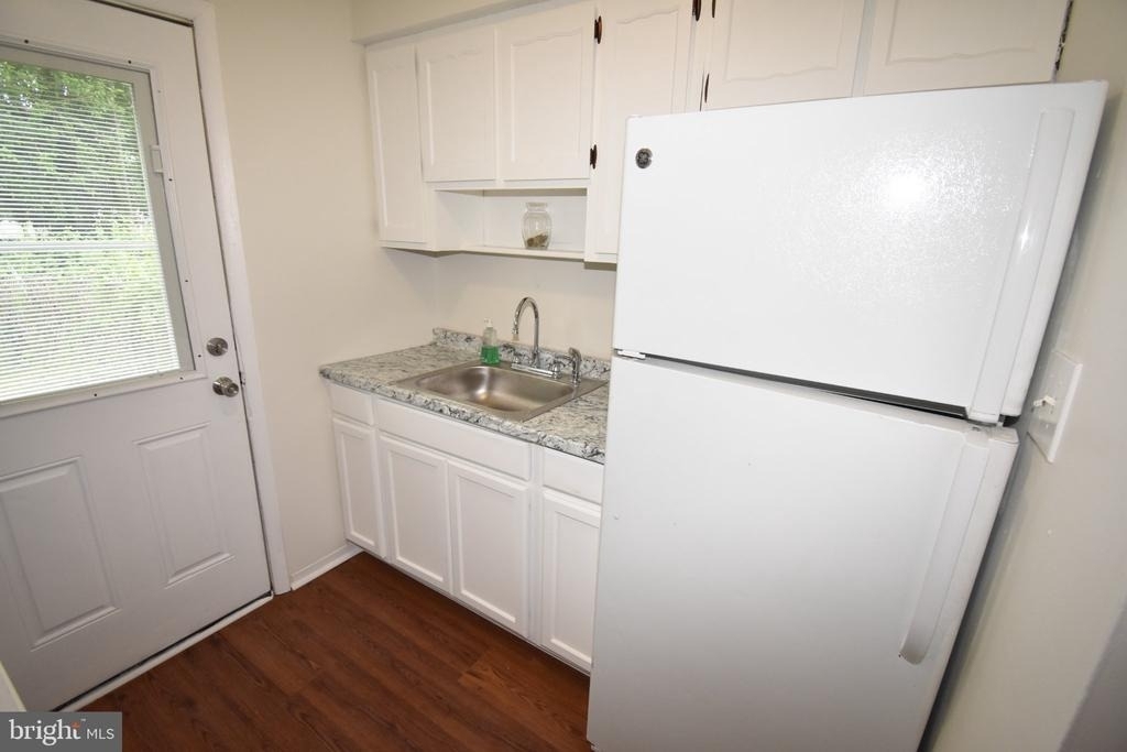 216 E Pearl Street - Photo 8
