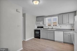 34 W Broad Street - Photo 2