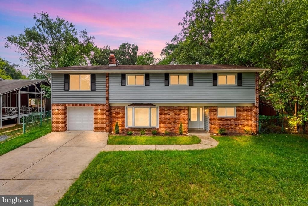 9317 Woodberry Street - Photo 0