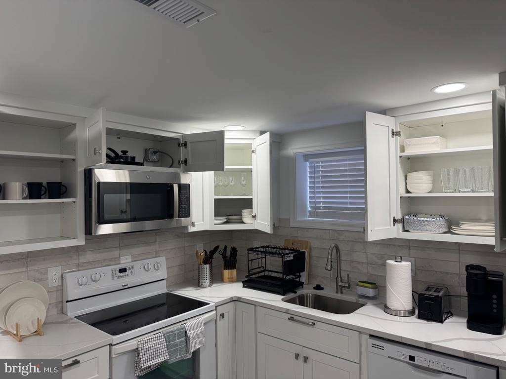 8315 Navahoe Drive - Photo 40