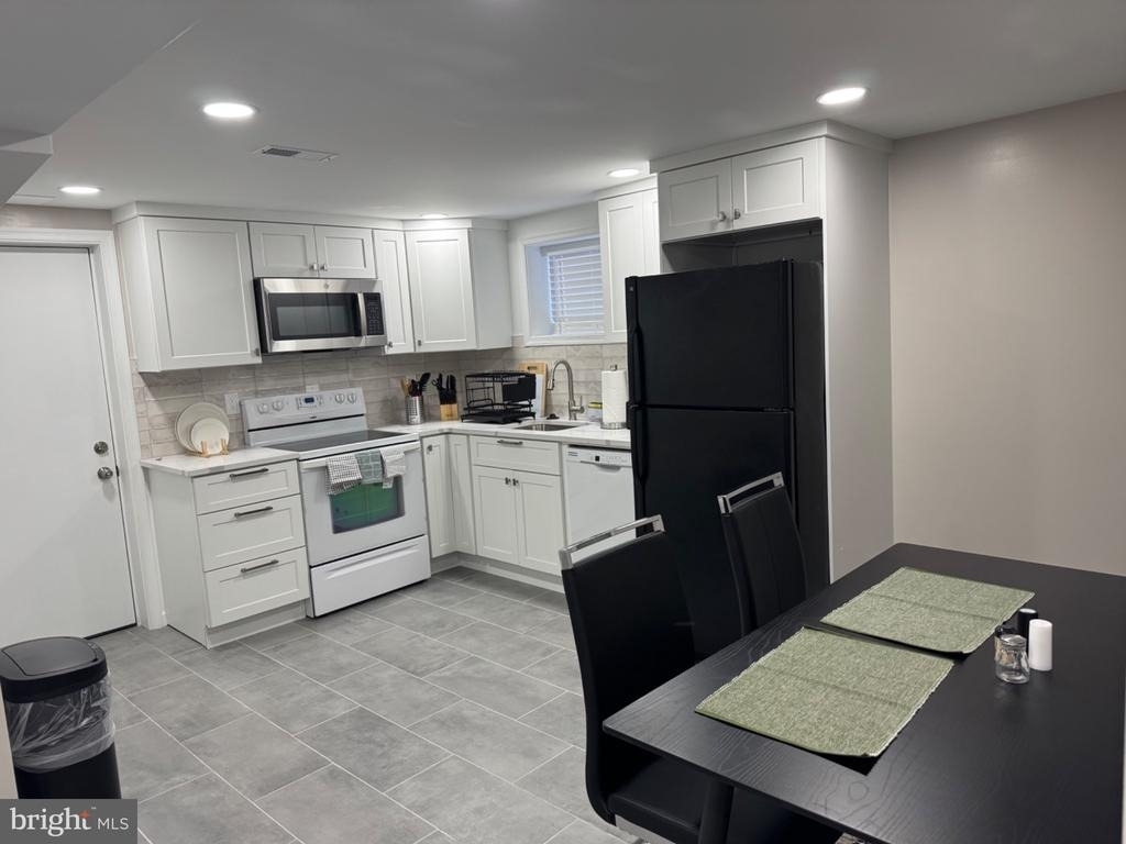 8315 Navahoe Drive - Photo 38