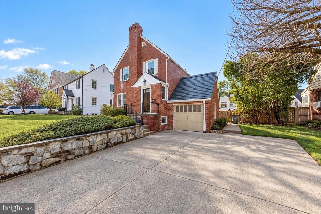 4816 Leland Street - Photo 1