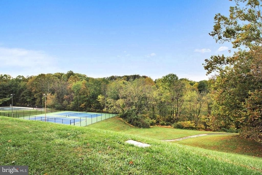 18730 Walkers Choice Road - Photo 10