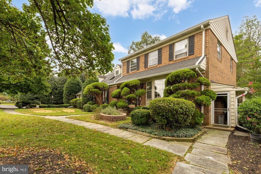 11000 Rosemont Drive - Photo 1