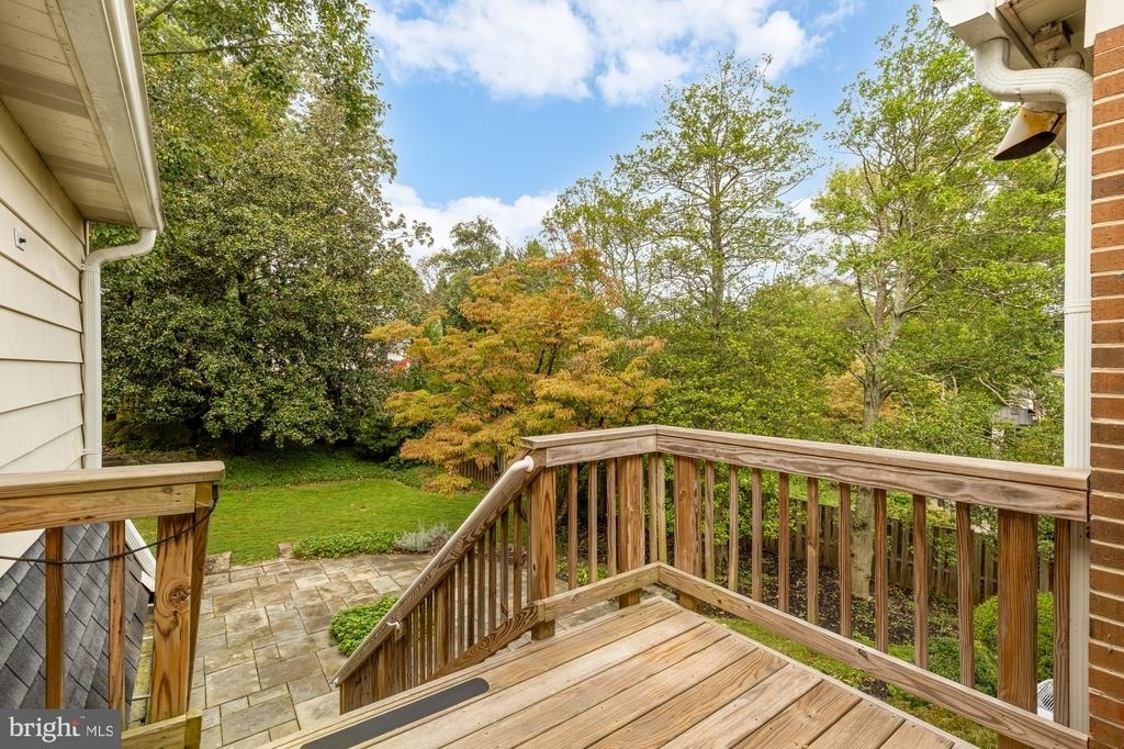 11000 Rosemont Drive - Photo 5
