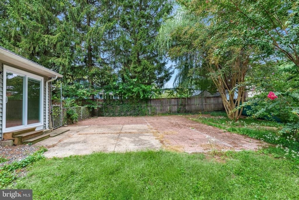 1402 Mullins Street - Photo 38
