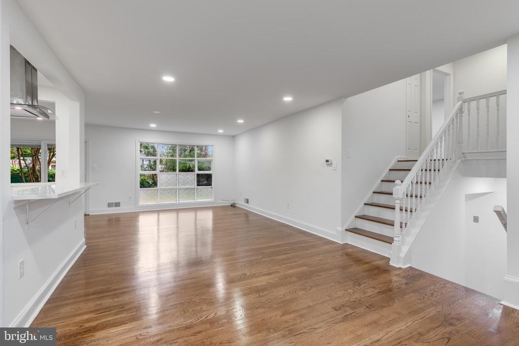 1402 Mullins Street - Photo 11