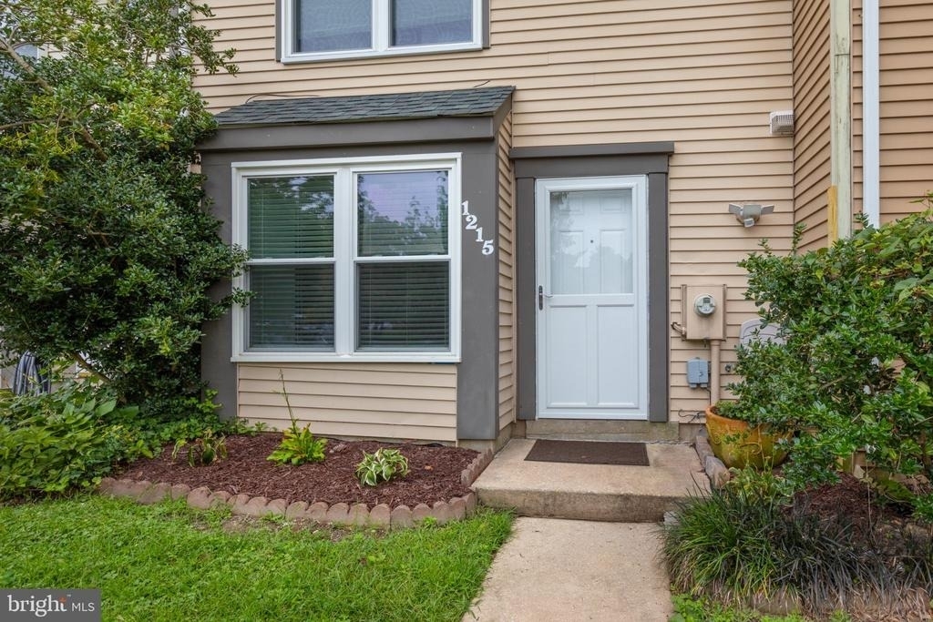 1215 Independence Square - Photo 3