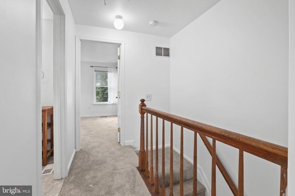 1215 Independence Square - Photo 16