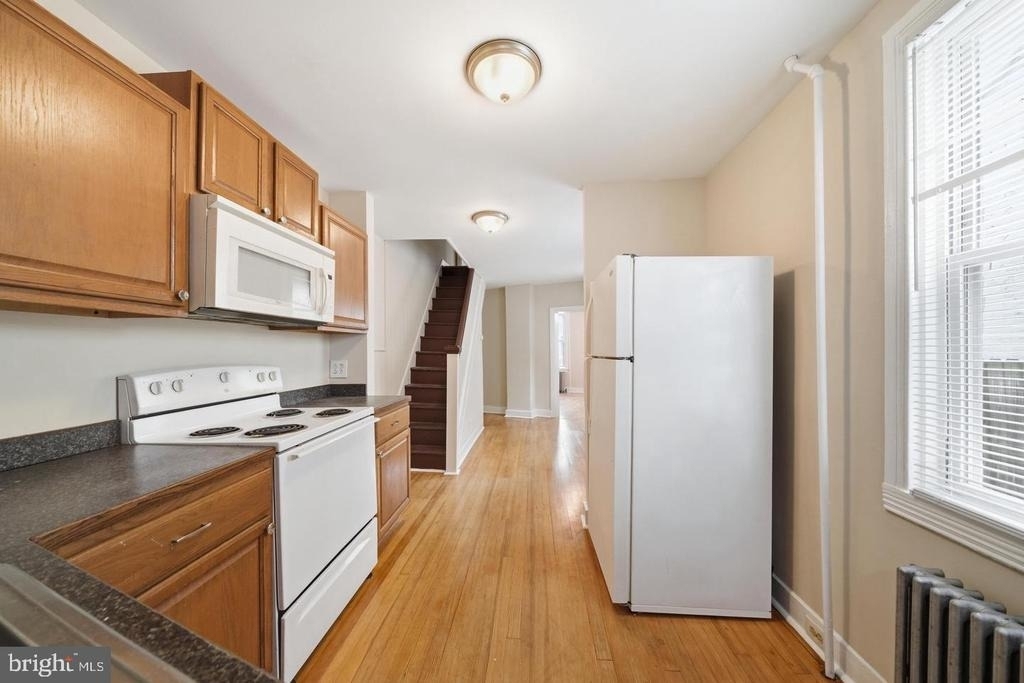 403 W South Street - Photo 15