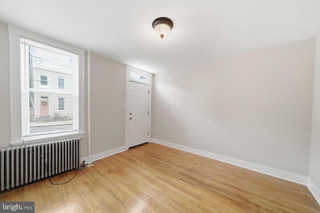 403 W South Street - Photo 9