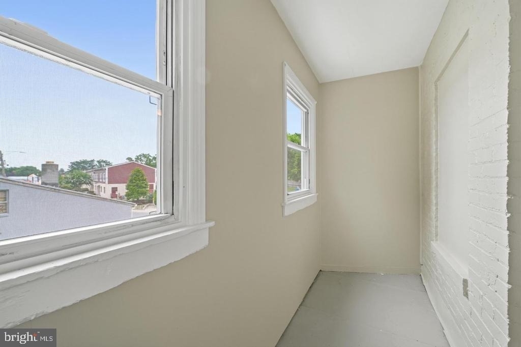 403 W South Street - Photo 29