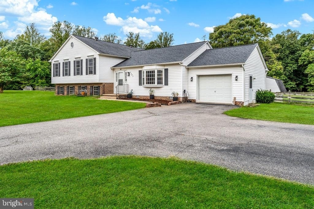 5285 Stowe Lane - Photo 2