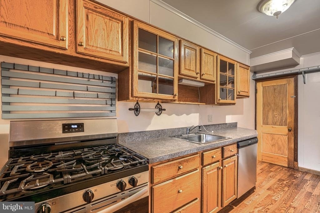 8446 Loch Raven Boulevard - Photo 11