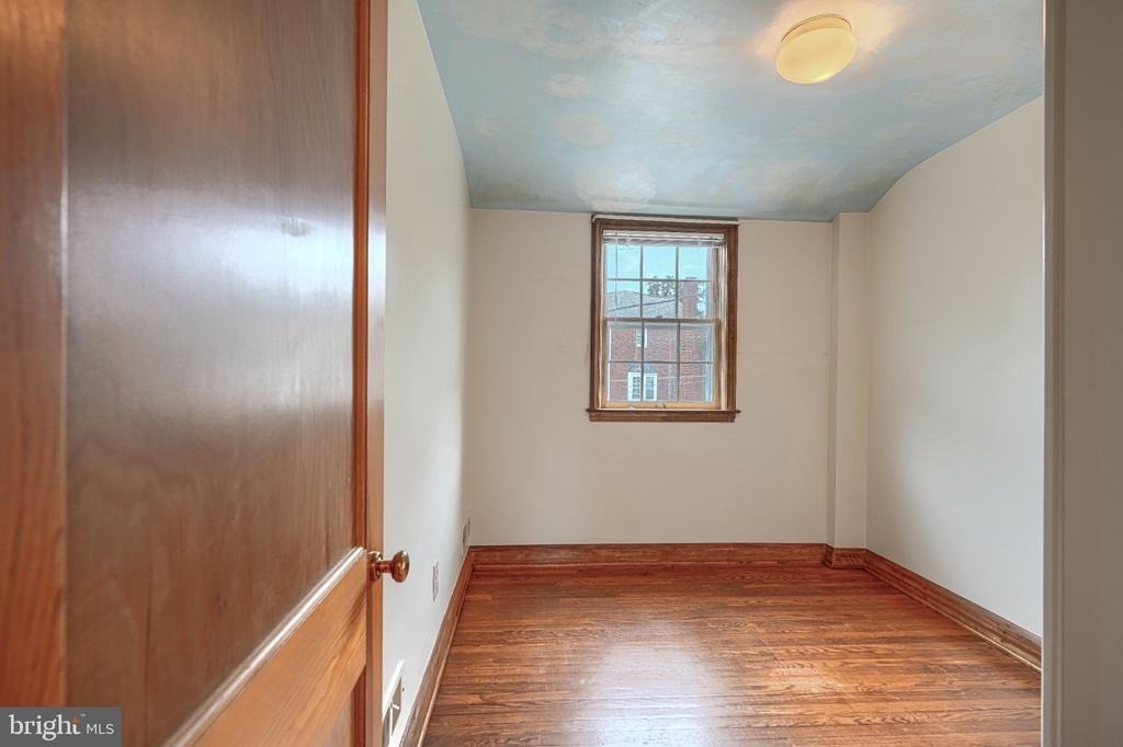 8446 Loch Raven Boulevard - Photo 14