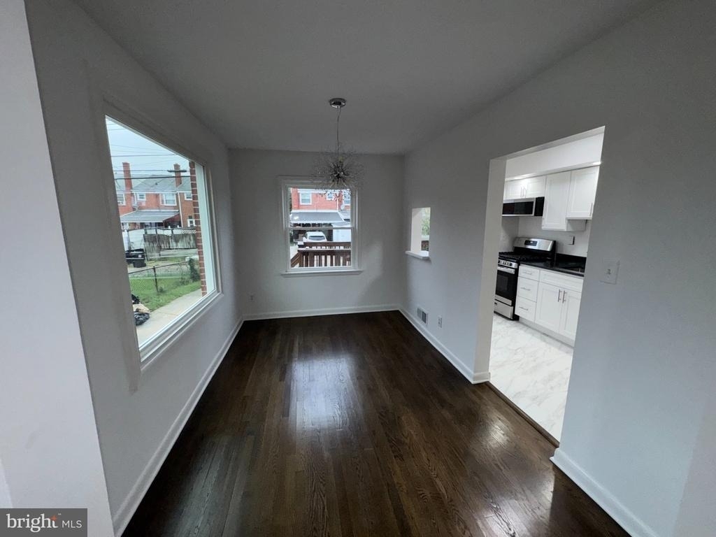 826 Arncliffe Road - Photo 3