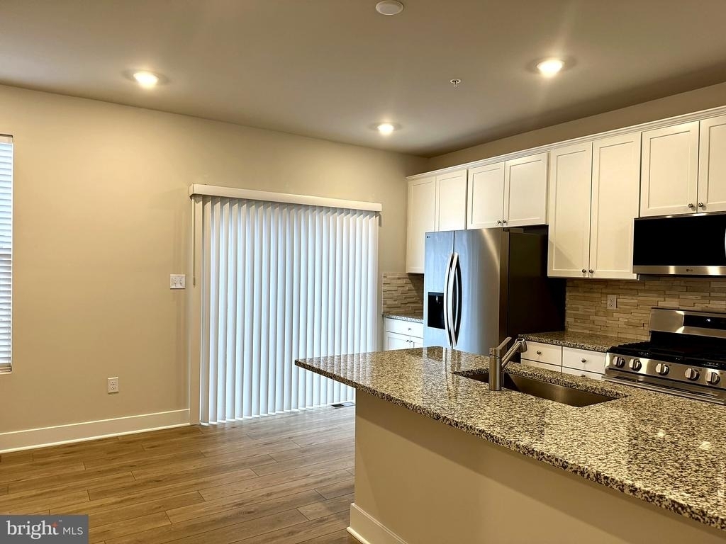 7817 Barrensdale Road - Photo 10