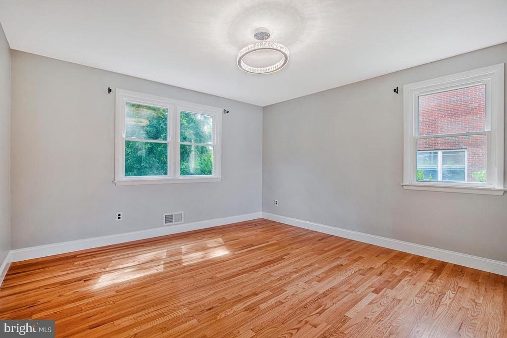 9207 Gardenia Road - Photo 9