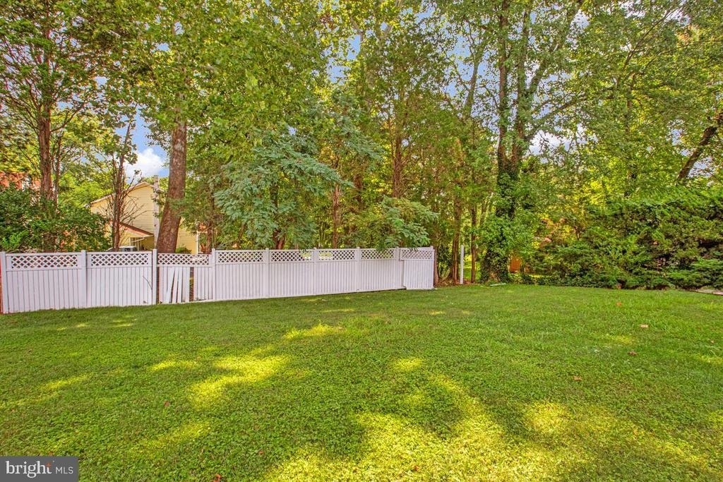 9207 Gardenia Road - Photo 38