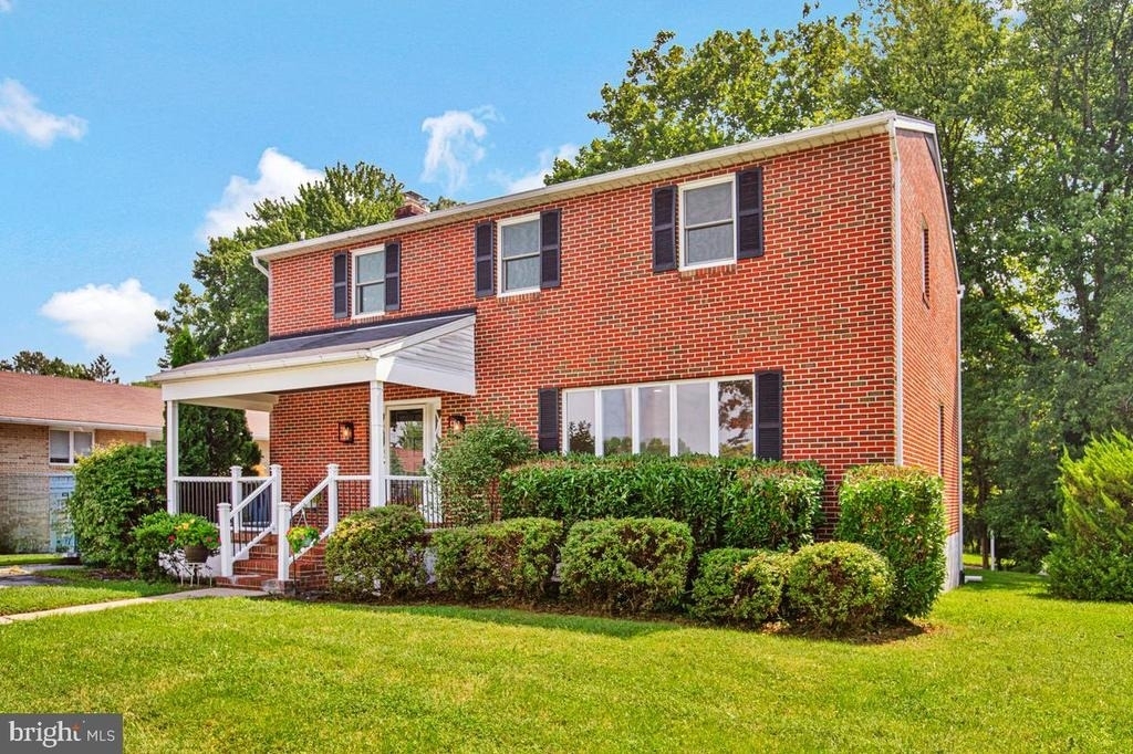9207 Gardenia Road - Photo 2
