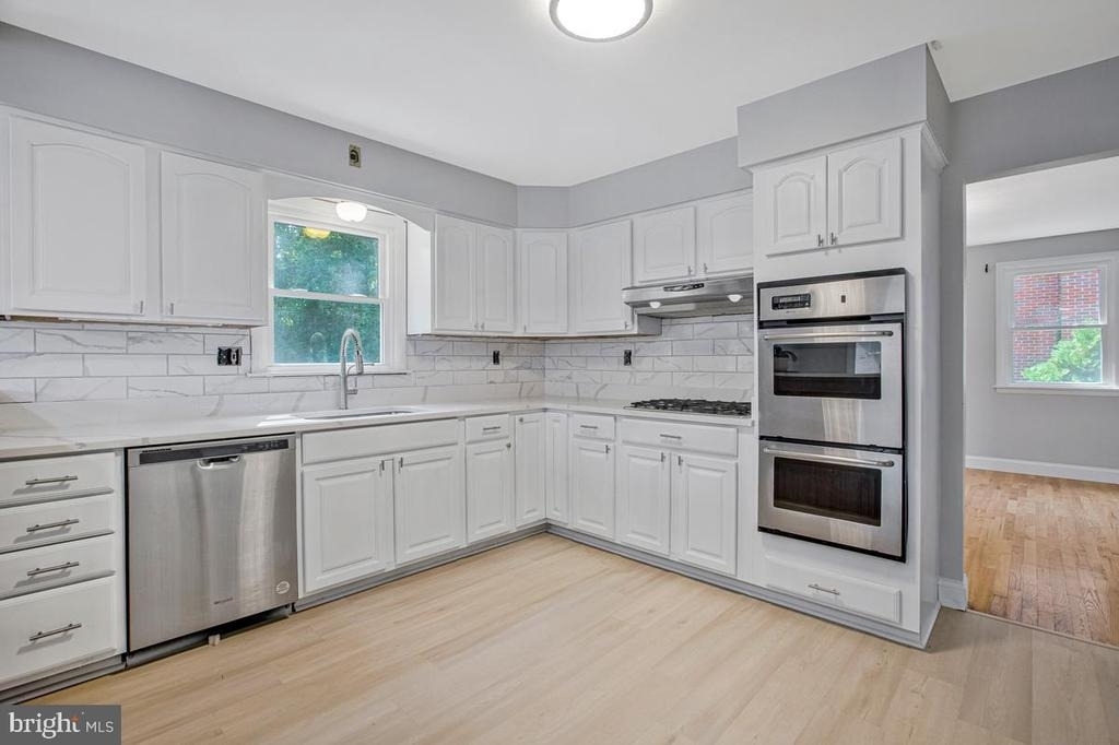 9207 Gardenia Road - Photo 14