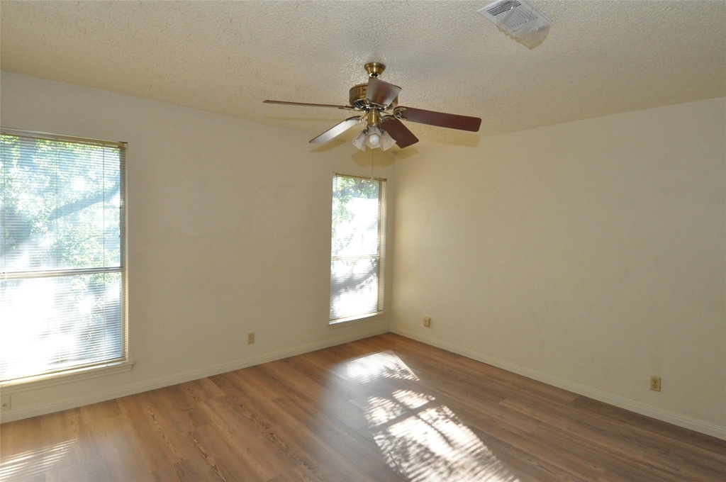 8414 Fathom Cir - Photo 9