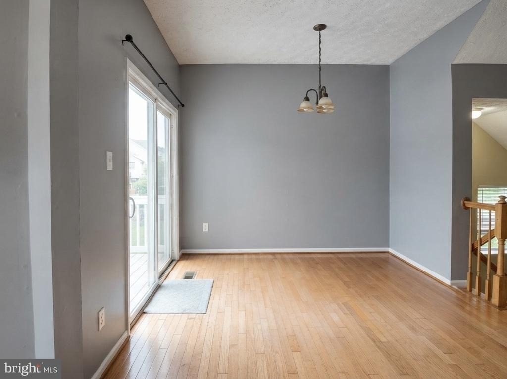 9746 Harvester Circle - Photo 4