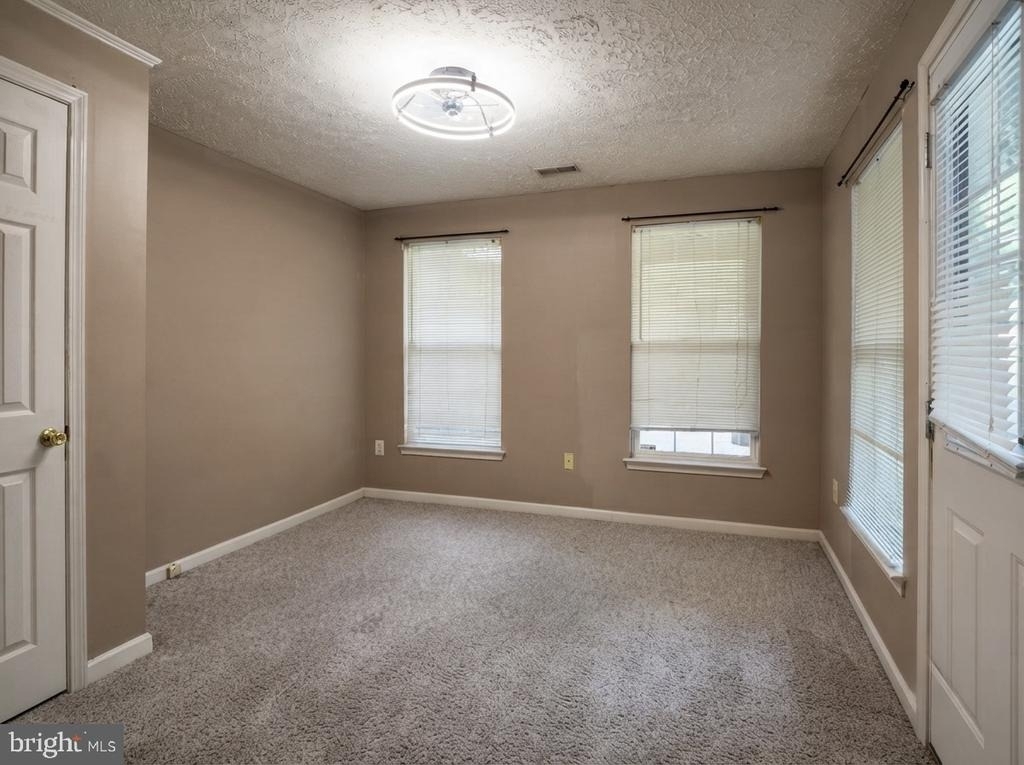 9746 Harvester Circle - Photo 7