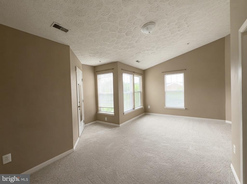 9746 Harvester Circle - Photo 10